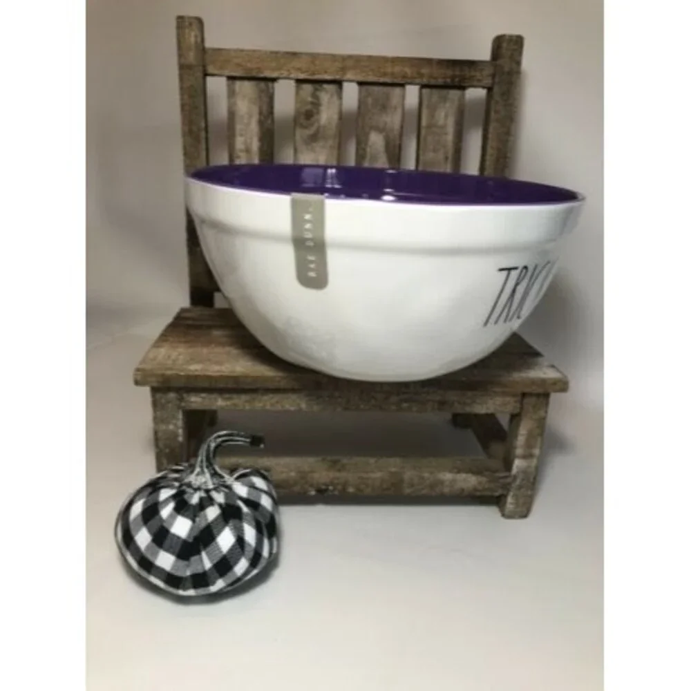 New Rae Dunn TRICK OR TREAT Melamine Mixing Bowl w/ Purple Interior Small Flaw